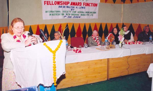 memorye.lewisgivingspeech.jpg